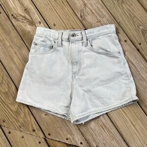 Levi's Silver Tab Mom Shorts Light Wash 100% Cotton Size 28"